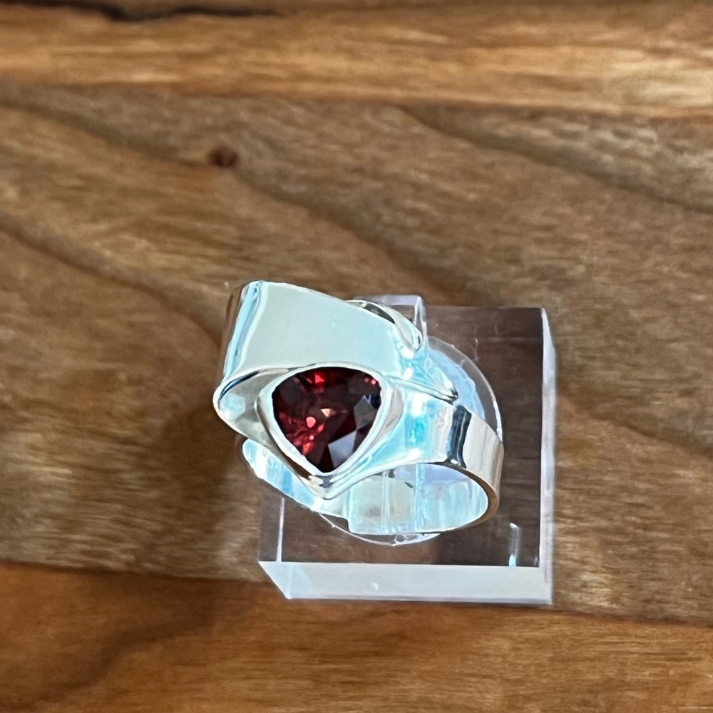 NWT Sterling .925 Red/Brown Spinel Sheet Ring Designer Size 6